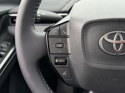 Toyota C-HR SE AWD (Natl) 2026 — side view