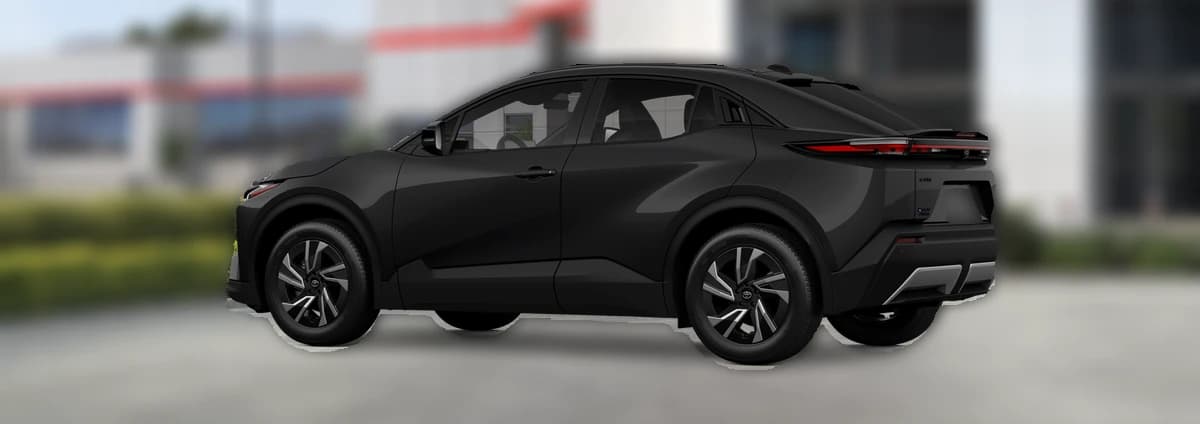 Toyota C-HR SE AWD (Natl) 2026 — side view