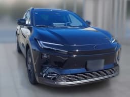 Toyota C-HR SE AWD (Natl) 2026 — side view