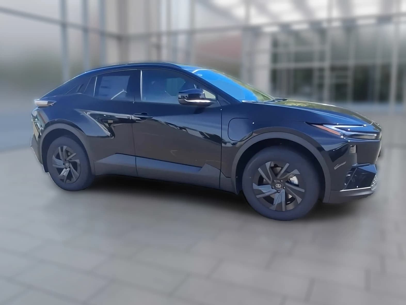 Toyota C-HR SE AWD (Natl) 2026 — side view
