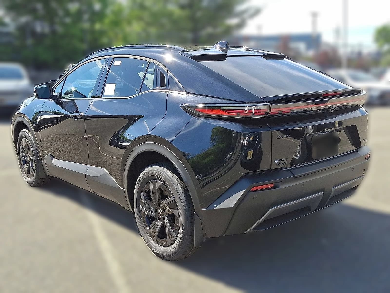 Toyota C-HR SE AWD (Natl) 2026 — side view