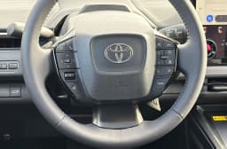 Toyota C-HR SE AWD (Natl) 2026 — side view
