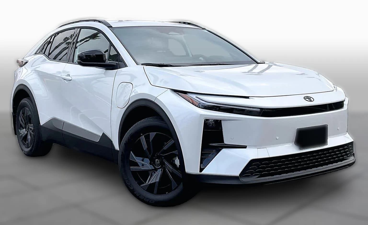 Toyota C-HR SE AWD (GS) 2026 — side view