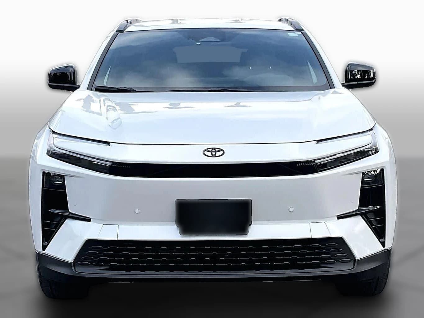 Toyota C-HR SE AWD (GS) 2026 — side view