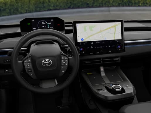 Toyota C-HR SE AWD (Natl) 2026 — side view