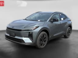 Toyota C-HR SE AWD (Natl) 2026 — side view
