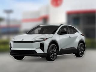 Toyota C-HR SE AWD (Natl)