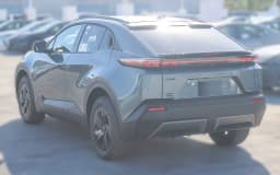 Toyota C-HR SE AWD (Natl) 2026 — side view