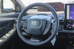 Toyota C-HR SE AWD (Natl) 2026 — side view