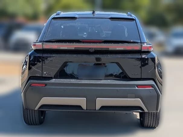 Toyota C-HR XSE AWD (Natl) 2026 — side view