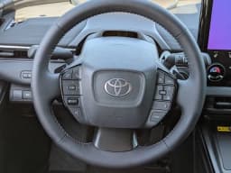 Toyota C-HR XSE AWD (Natl) 2026 — side view