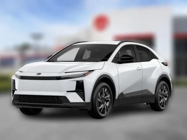 Toyota C-HR SE AWD (Natl) 2026 — side view