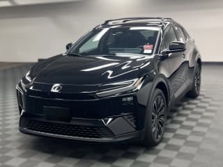 Toyota C-HR XSE AWD (Natl)