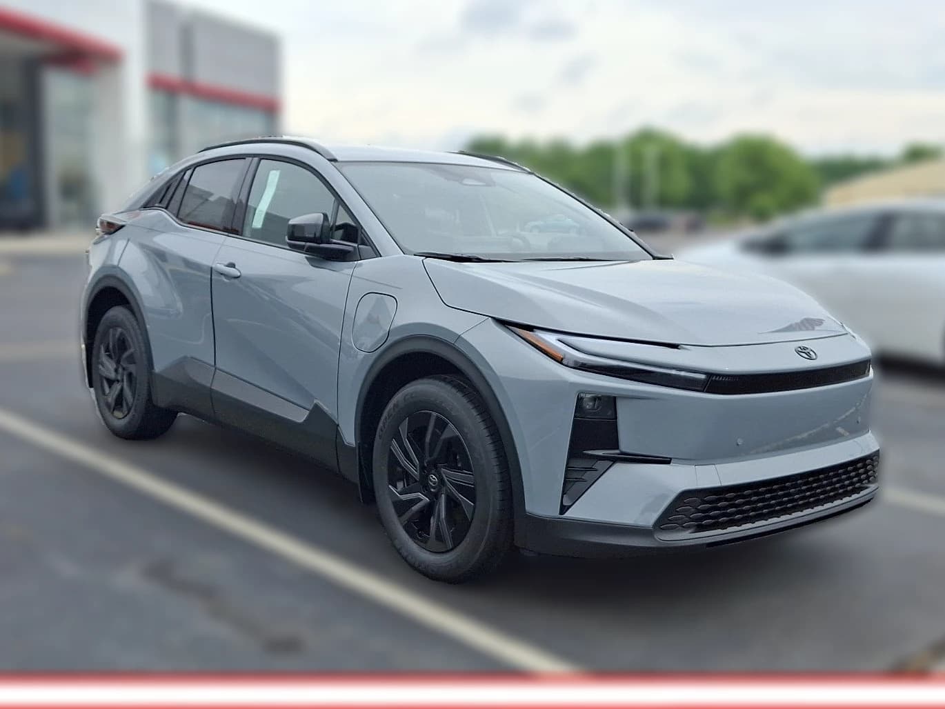 Toyota C-HR SE AWD (Natl) 2026 — side view