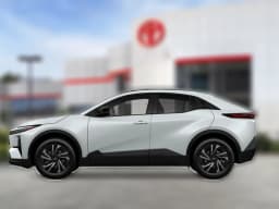 Toyota C-HR SE AWD (Natl) 2026 — side view