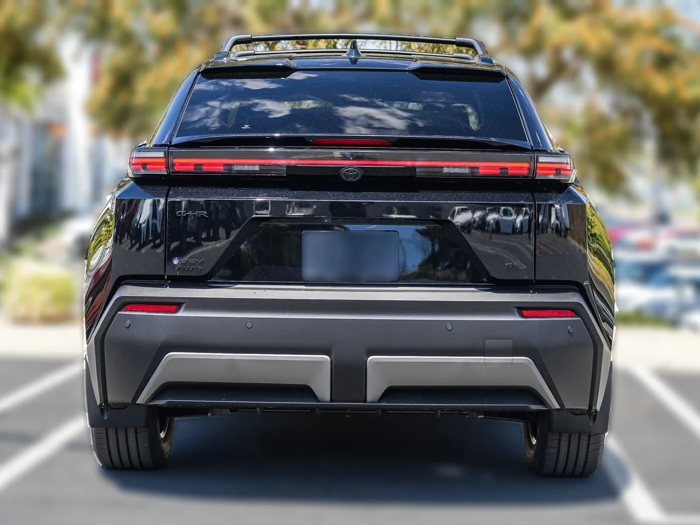 Toyota C-HR SE AWD (Natl) 2026 — side view