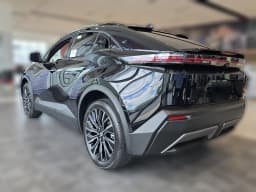 Toyota C-HR XSE AWD (Natl) 2026 — side view