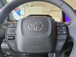 Toyota C-HR XSE AWD (Natl) 2026 — side view