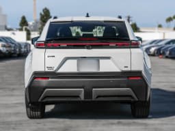 Toyota C-HR SE AWD (Natl) 2026 — side view