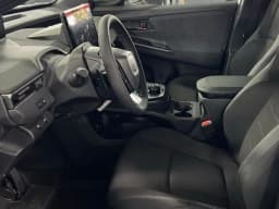 Toyota C-HR SE AWD (Natl) 2026 — side view