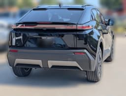 Toyota C-HR SE AWD (Natl) 2026 — side view