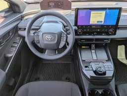 Toyota C-HR SE AWD (Natl) 2026 — side view
