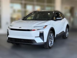 Toyota C-HR XSE AWD (Natl)
