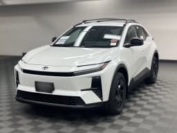 Toyota C-HR SE AWD (Natl) 2026 — side view