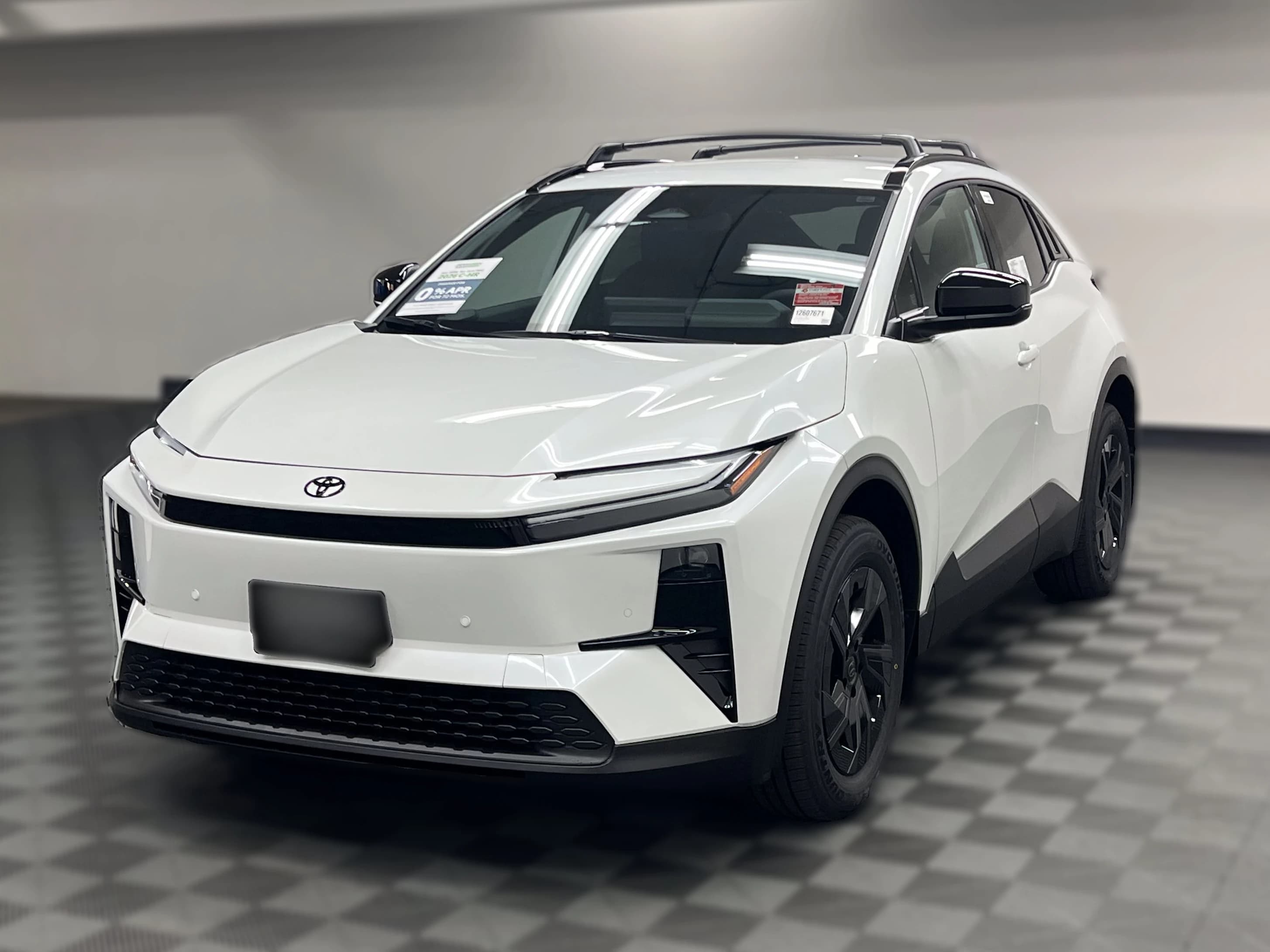 Toyota C-HR SE AWD (Natl) 2026 — side view