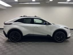 Toyota C-HR SE AWD (Natl) 2026 — side view