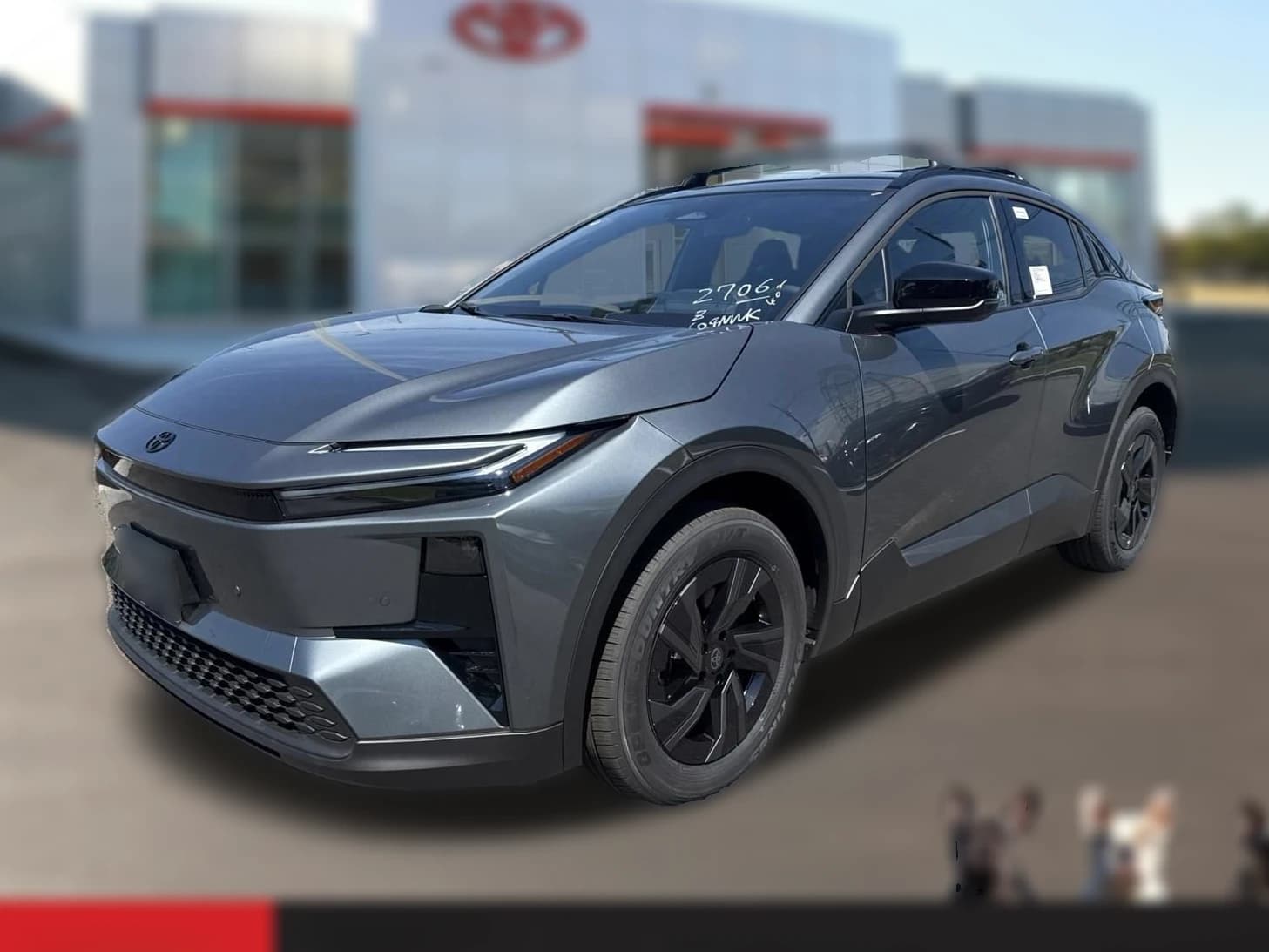 Toyota C-HR SE AWD (Natl) 2026 — side view