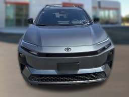 Toyota C-HR SE AWD (Natl) 2026 — side view