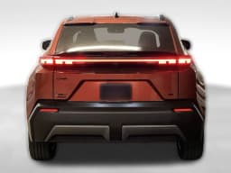 Toyota C-HR SE AWD (Natl) 2026 — side view
