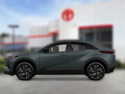 Toyota C-HR SE AWD (Natl) 2026 — side view