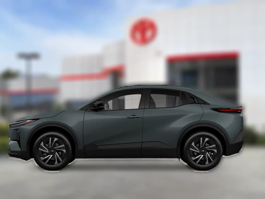 Toyota C-HR SE AWD (Natl) 2026 — side view