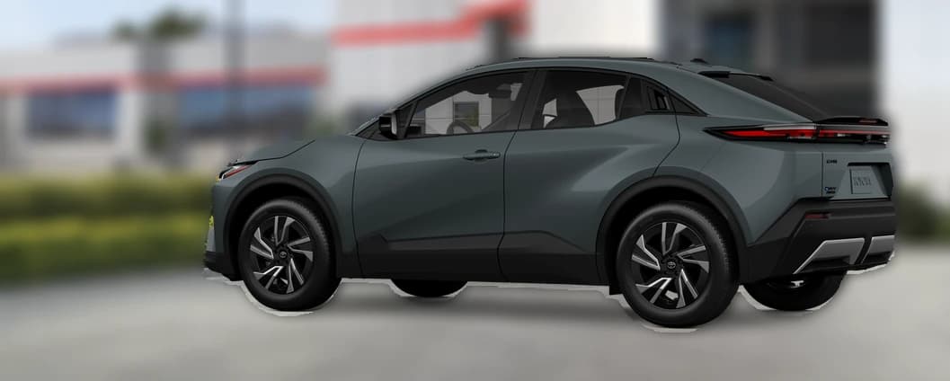 Toyota C-HR SE AWD (Natl) 2026 — side view