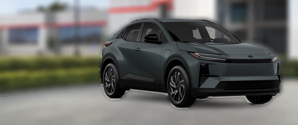 Toyota C-HR SE AWD (Natl) 2026 — side view