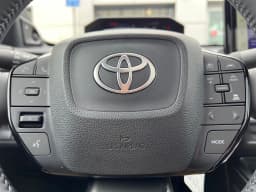 Toyota C-HR SE AWD (Natl) 2026 — side view