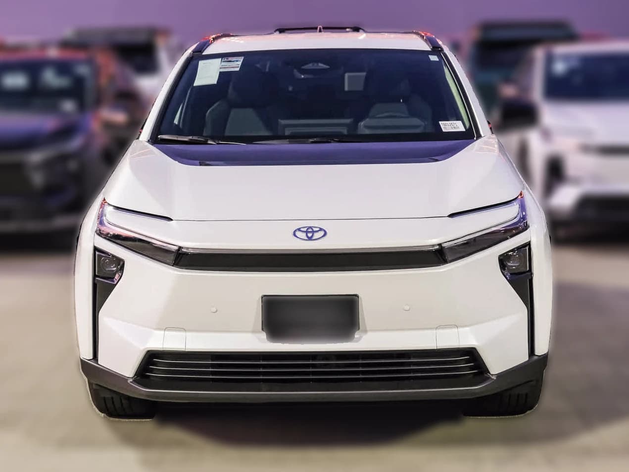 Toyota bZ XLE Plus FWD (Natl) 2026 — side view