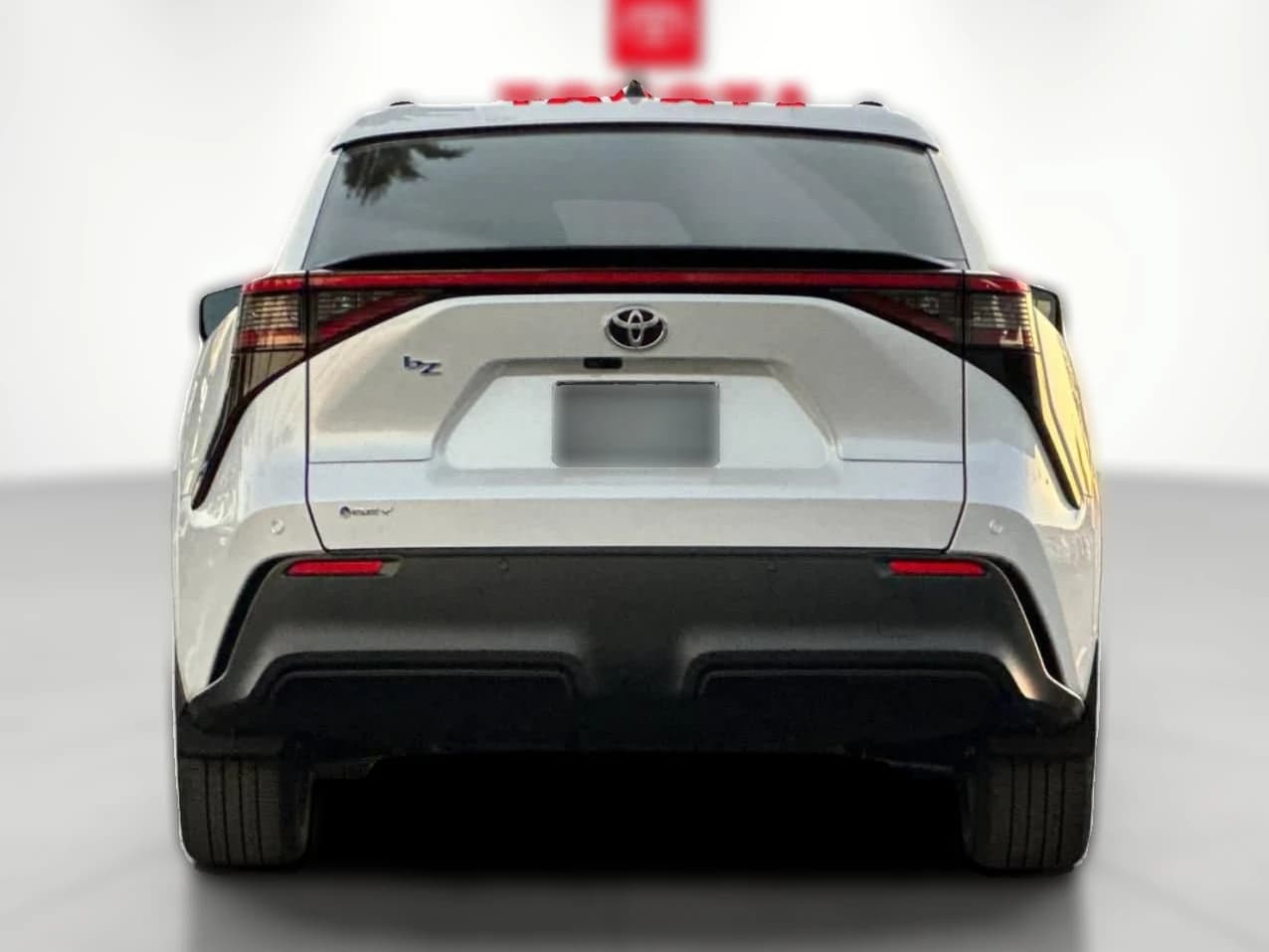 Toyota bZ XLE Plus FWD (Natl) 2026 — side view