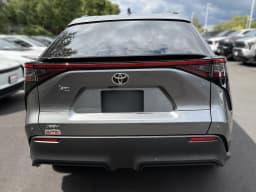Toyota bZ XLE Plus FWD (Natl) 2026 — side view