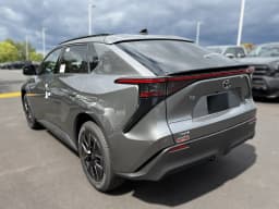 Toyota bZ XLE Plus FWD (Natl) 2026 — side view