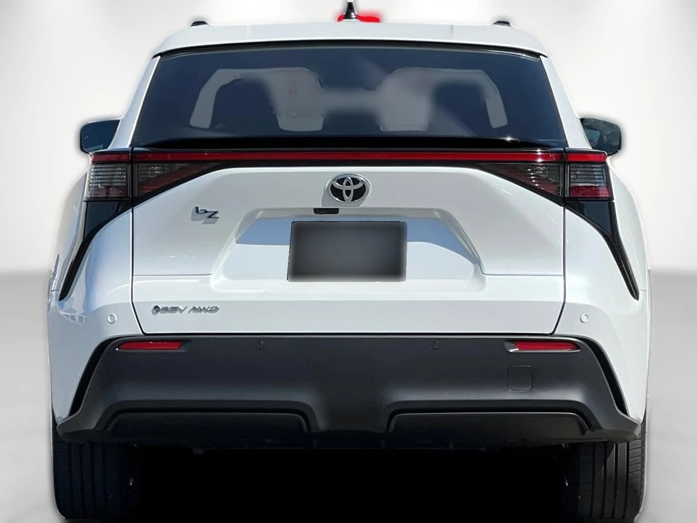 Toyota bZ XLE AWD (Natl) 2026 — side view