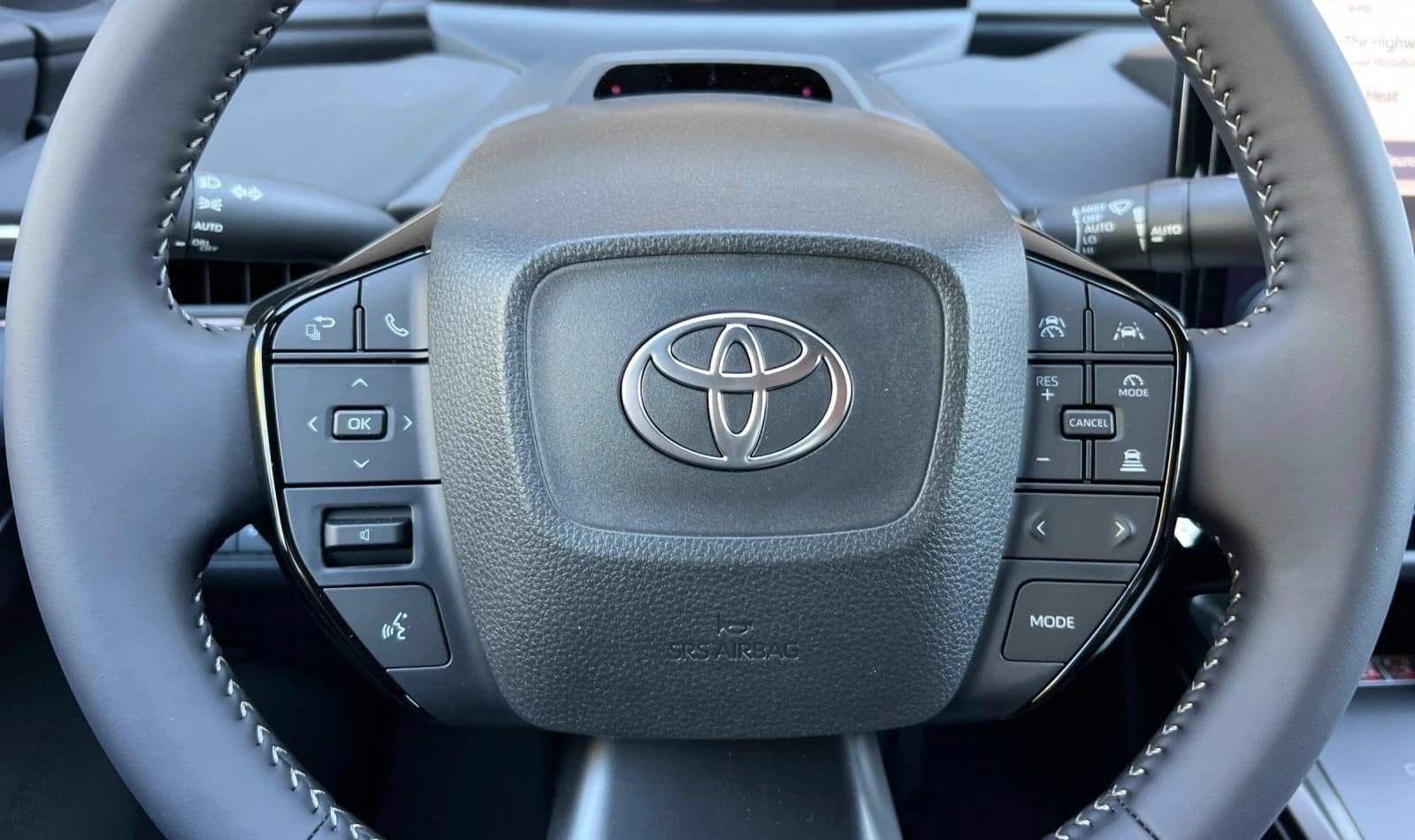 Toyota bZ XLE AWD (Natl) 2026 — side view