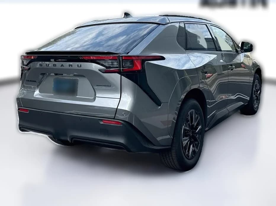 Subaru Solterra Premium AWD 2026 — side view