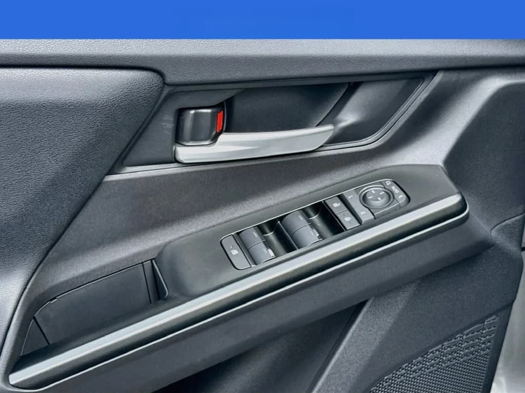 Subaru Solterra Premium AWD 2026 — side view