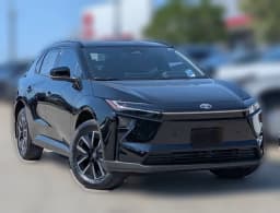 Toyota bZ XLE FWD (Natl) 2026 — side view