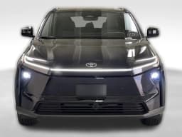 Toyota bZ XLE FWD (Natl) 2026 — side view