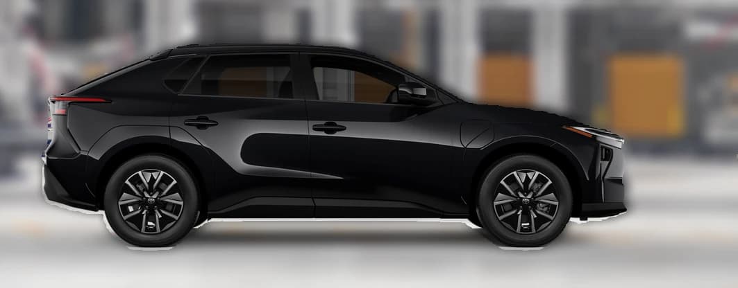 Toyota bZ XLE FWD (Natl) 2027 — side view