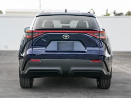 Toyota bZ XLE FWD (Natl) 2026 — side view